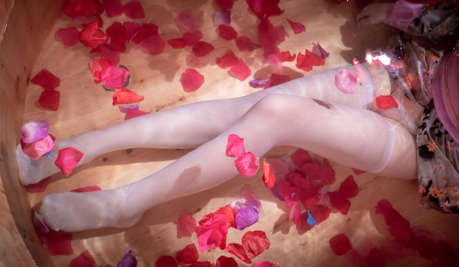 面饼仙儿 –NO.109 浴缸花香[18P265M]-2