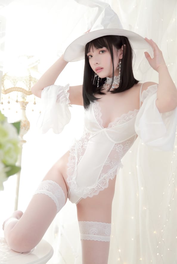 雯妹不讲道理 –NO.30 白女巫[34P/242MB]-2