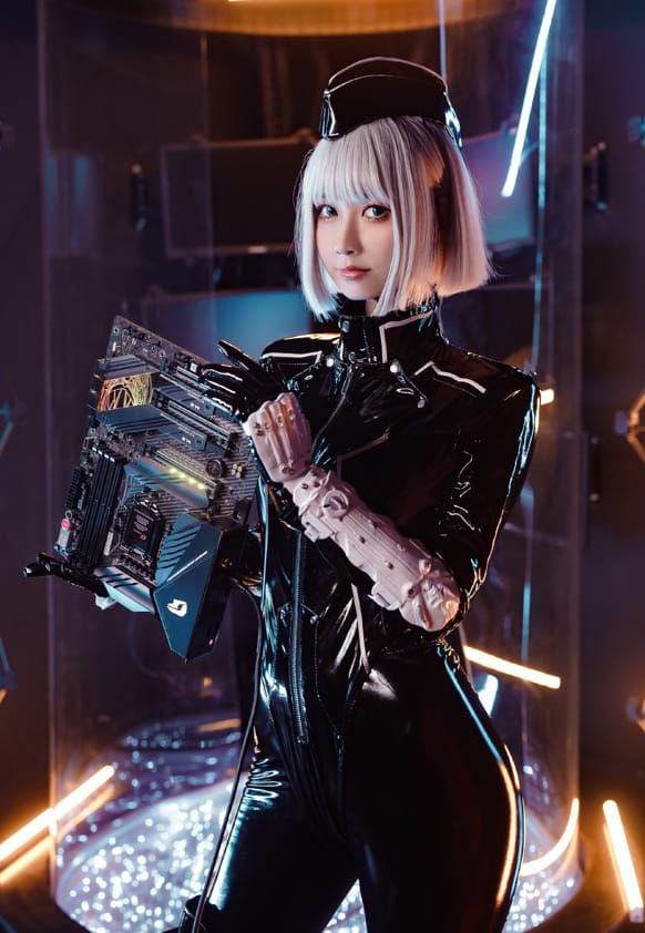 izumi泉桃子 –NO.006 帝国通讯官[30P/233MB]-2