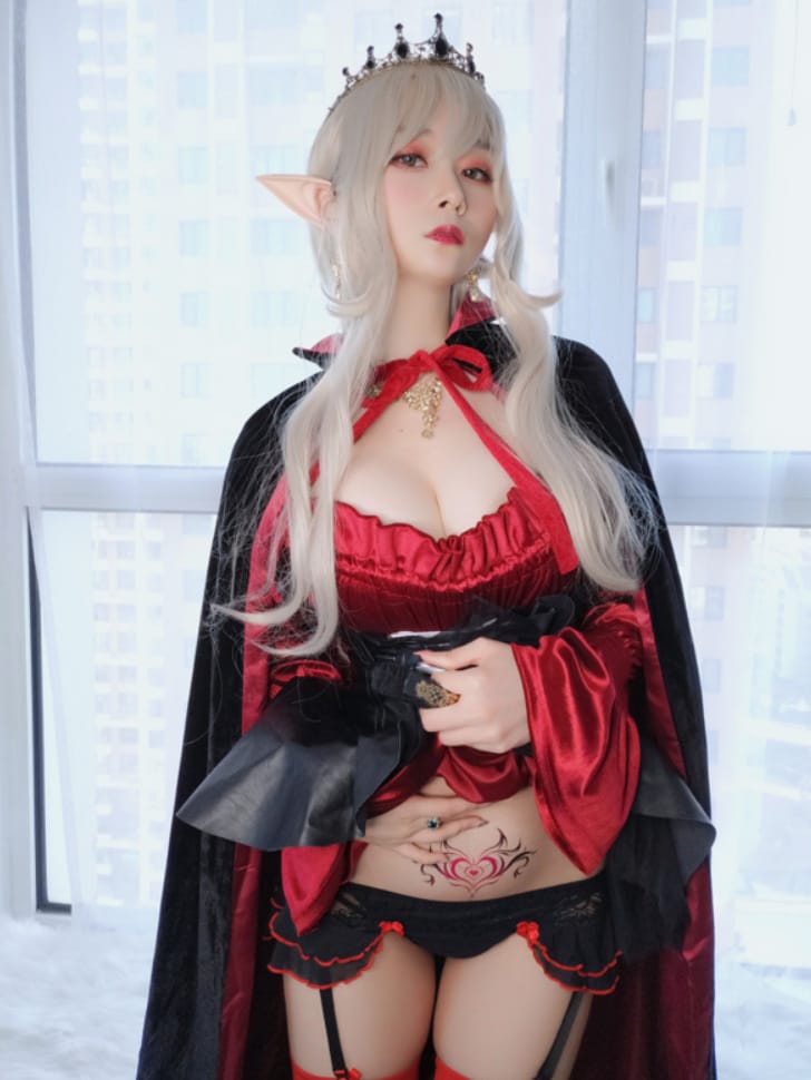 白银81 –NO.010 皇家吸血鬼[50P/8V/524MB]-1