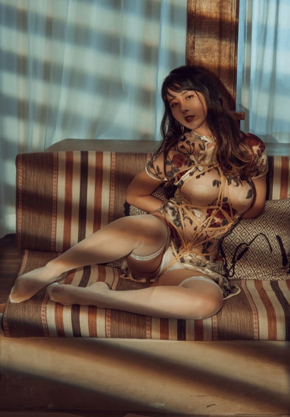 Genji云溪溪 –NO.05 奶桃 捆绑旗袍百合[54P1V/857MB]-1