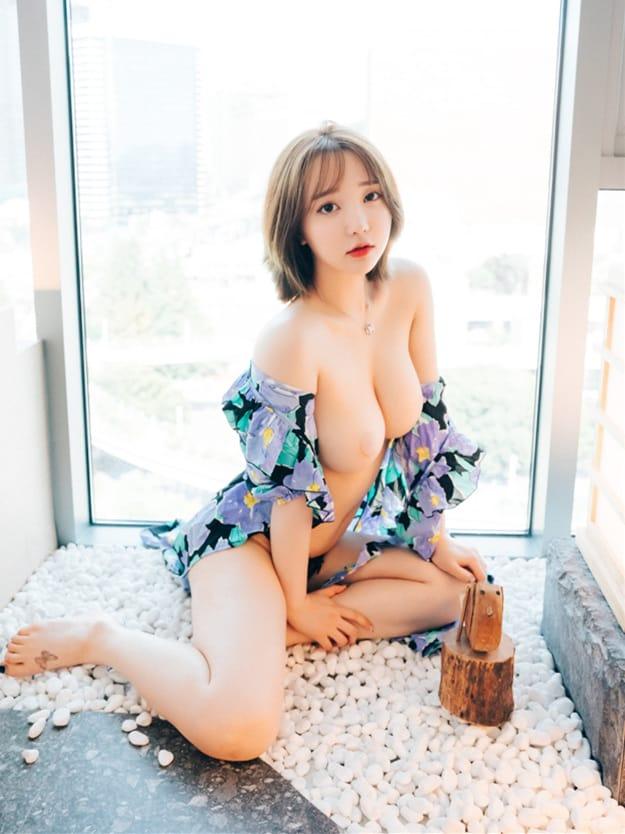 孫樂樂 – NO.052 [Loozy] Son Ye-Eun (손예은) – Love-1