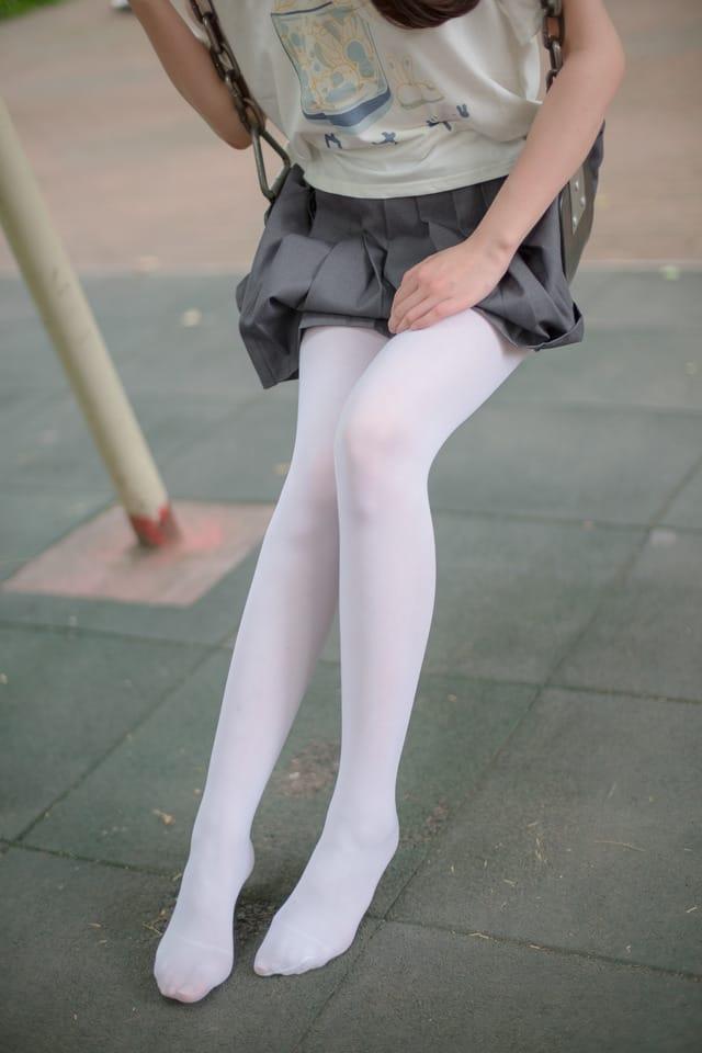 森萝财团 – R15-014 白丝妹妹游园[99P681M]-1