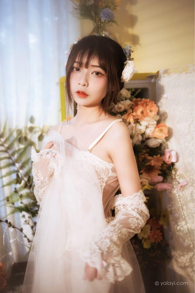 [YALAYI雅拉伊]2021.06.16 VOL.807 似梦初觉 阿禾[43+1P／369MB]-2