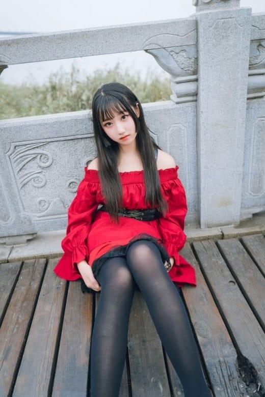 [喵糖映画]VOL.453 红与黑 [30P/207MB]-1