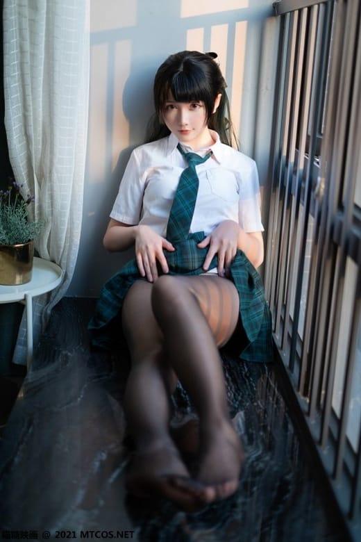 [喵糖映画]VOL.435 绿色黑丝JK [20P/90MB]-1