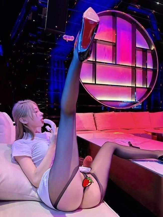 [微密圈]脸红Dearie –护士KTV[53P-216MB]-1