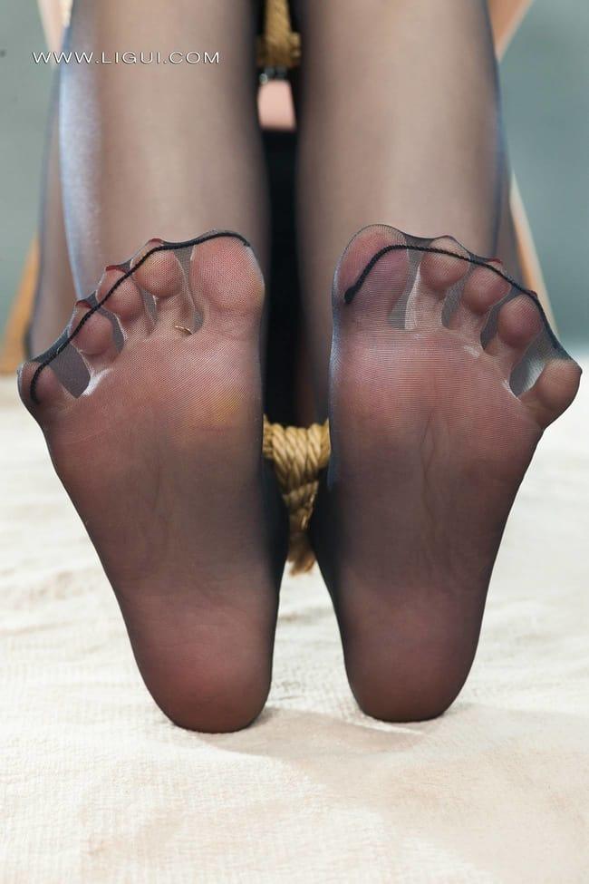 [Ligui丽柜]2022.03.24 《紧缚丽莲》玄子 [60+1P/79.8MB]-2