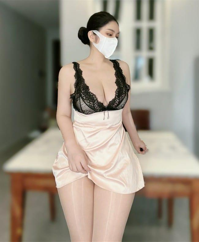 [微密圈]120斤的小王同学 –桌底的西红柿[70P1V-279MB]-1