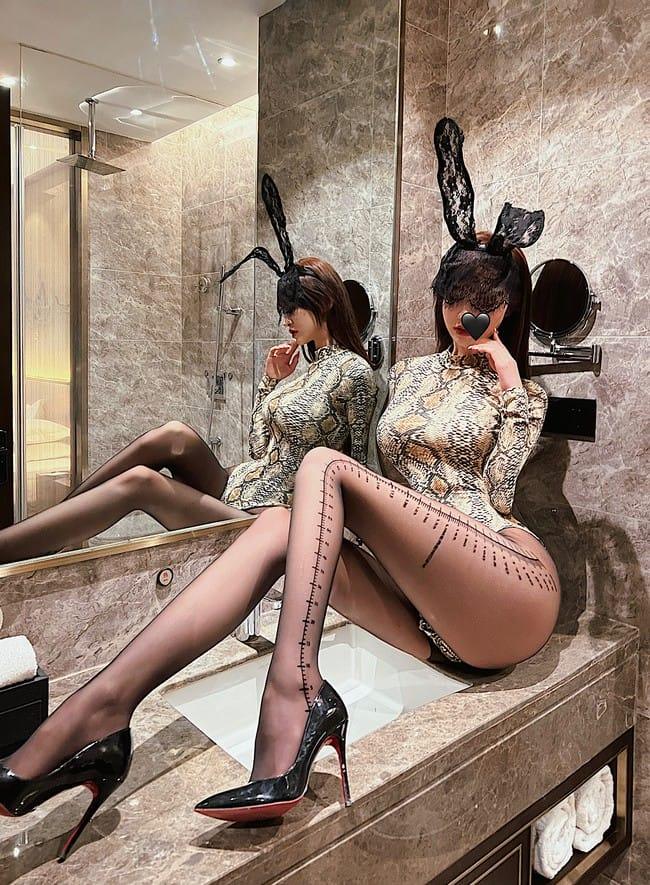 [微密圈]脸红Dearie –迷人蛇精 [15P1V-62MB]-1