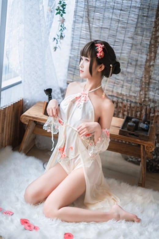 [喵糖映画]VOL.230 少女肚兜 花溪纱 [20P/149MB]-1