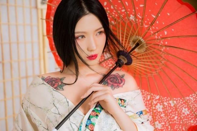 [YALAYI雅拉伊]2022.09.07 NO.972 热辣辣[25+1P／383MB]-2