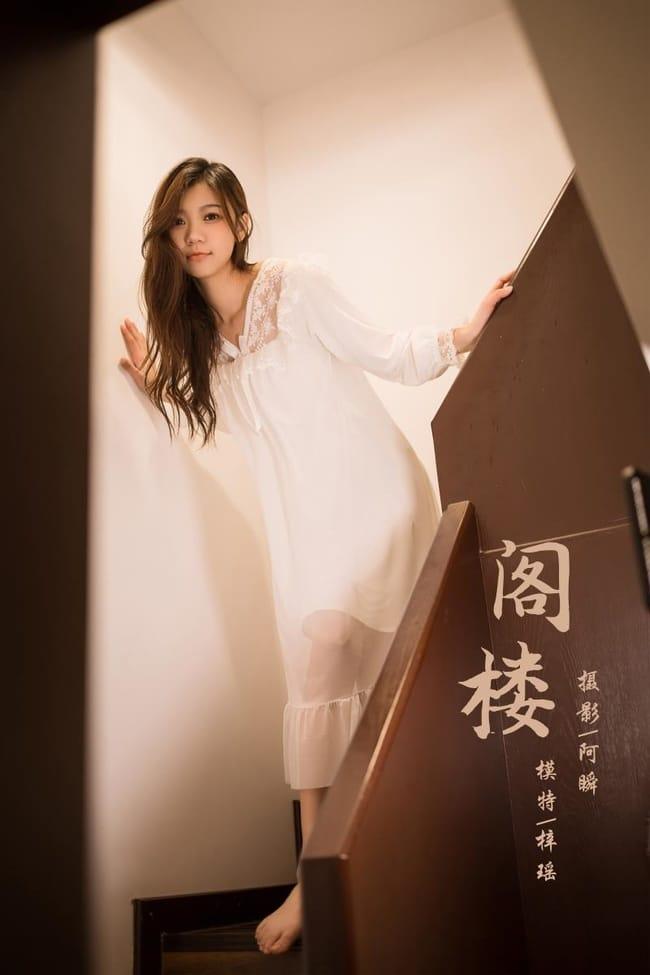 [YALAYI雅拉伊]2022.03.30 NO.916 阁楼 梓瑶[41+1P／424MB]-1