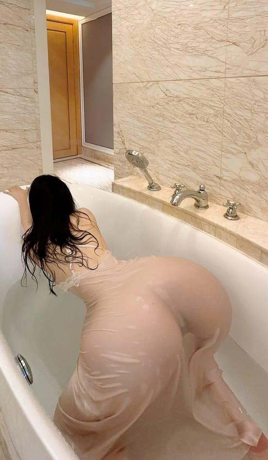 [微密圈]俏妞qiaoniuTT –白色三点式 [22P3V-378M]-2