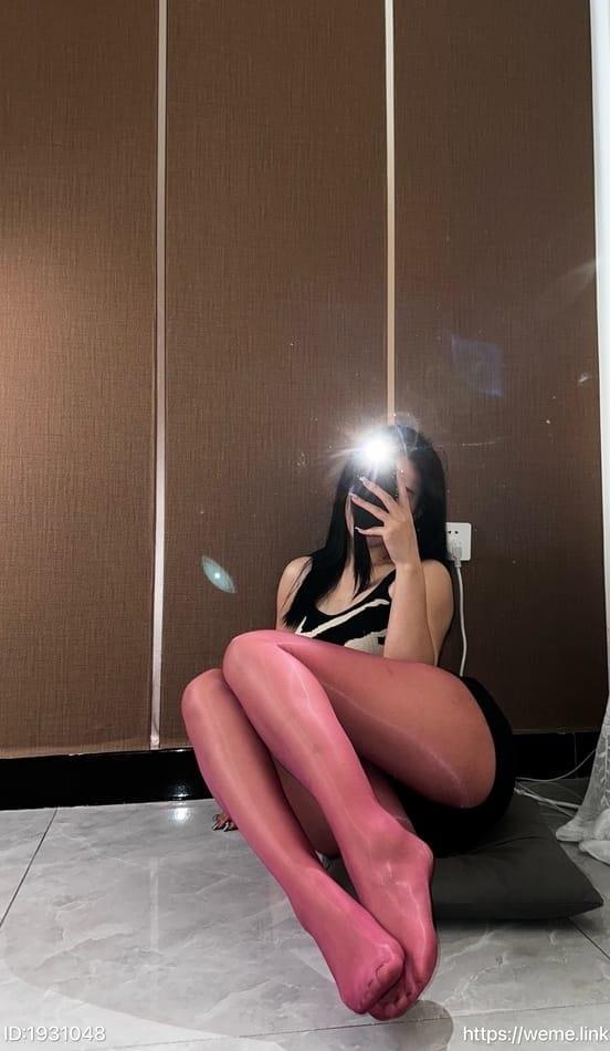 [微密圈]钟垚垚 –油亮红丝 [19P-34M]-2