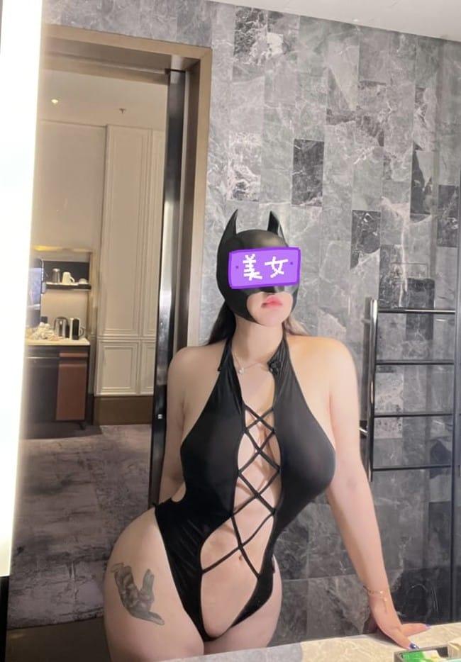 [微密圈]miko多肉大白兔 –我带着面具，向你走来 [18P-92M]-2