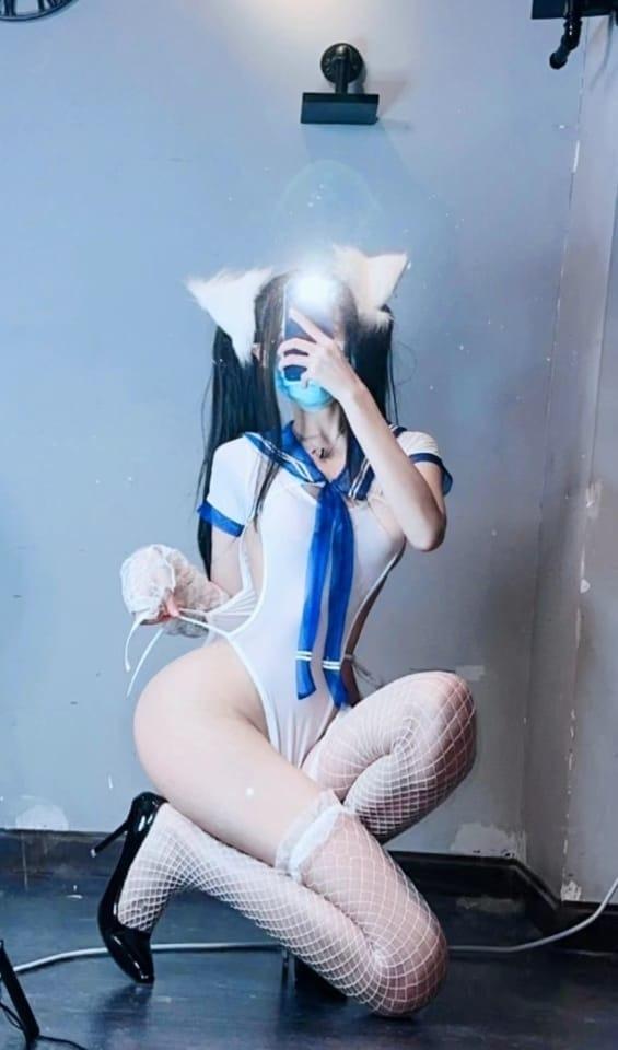 [微密圈]小艾根本吃不饱 –双马尾渔网袜[17P5V-2.86G]-1