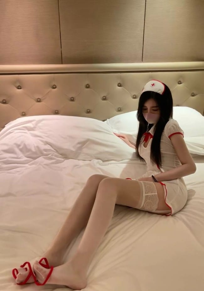 [微密圈]梦里一只喵 –白丝护士小姐姐[39P-64M]-1