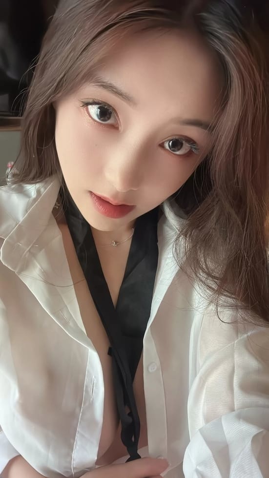 [微密圈]奶雯 –九月系列 [24P-40M]-1