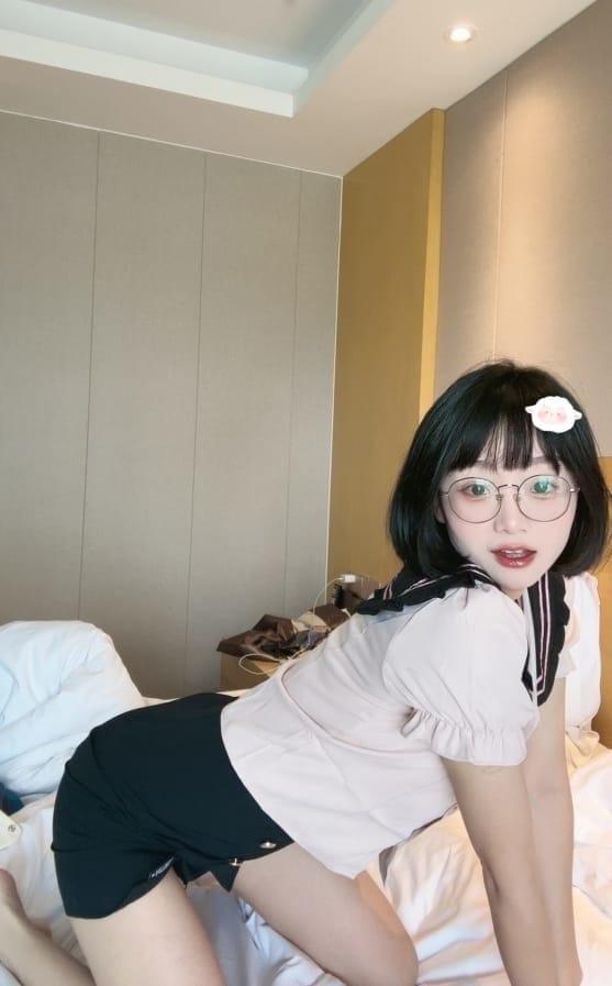 [微密圈]胜利的小生活 –JK系列 [16P-66M]-1