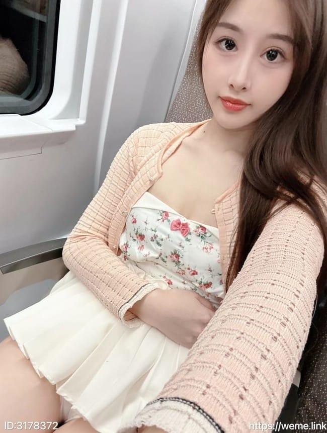 [微密圈]小萌子 –高铁上 [28P-90M]-1