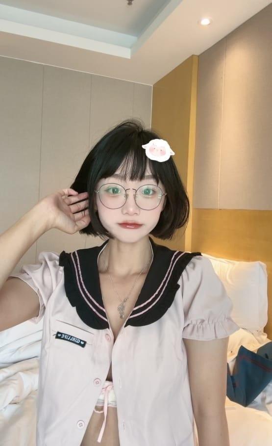 [微密圈]胜利的小生活 –JK系列 [16P-66M]-2