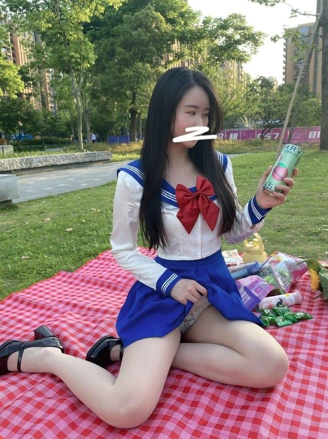 [微密圈]July芝岚 –户外野餐 [59P-89M]-2