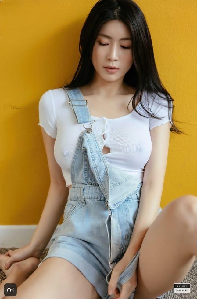 Min.E (민이) – NO.18 [LEEHEE EXPRESS] LEHF-213A [68P-1.09G]-1