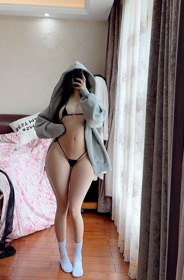 [微密圈]俏妞qiaoniuTT –超性感黑丝比基尼 [15P-44M]-1