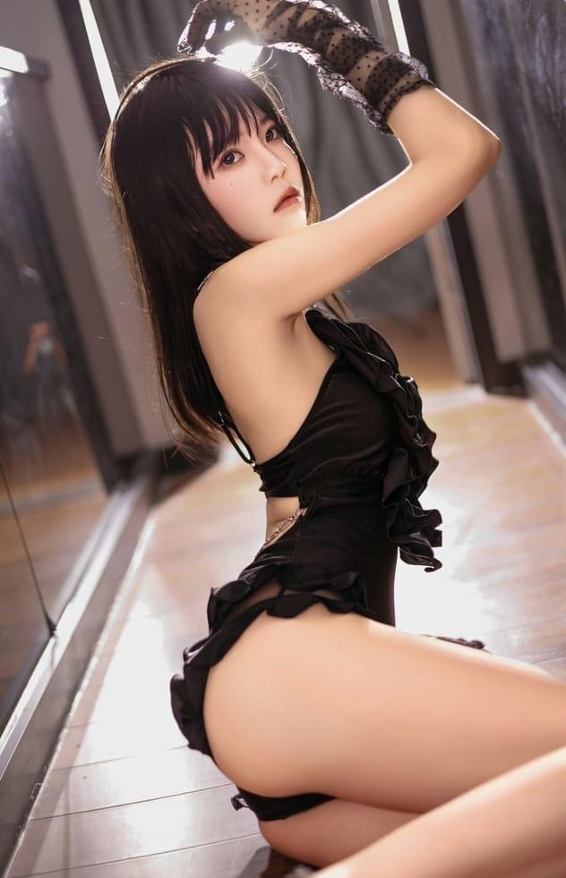 桜桃喵 – NO.168 高跟鞋与裸足[26P-512M]-2