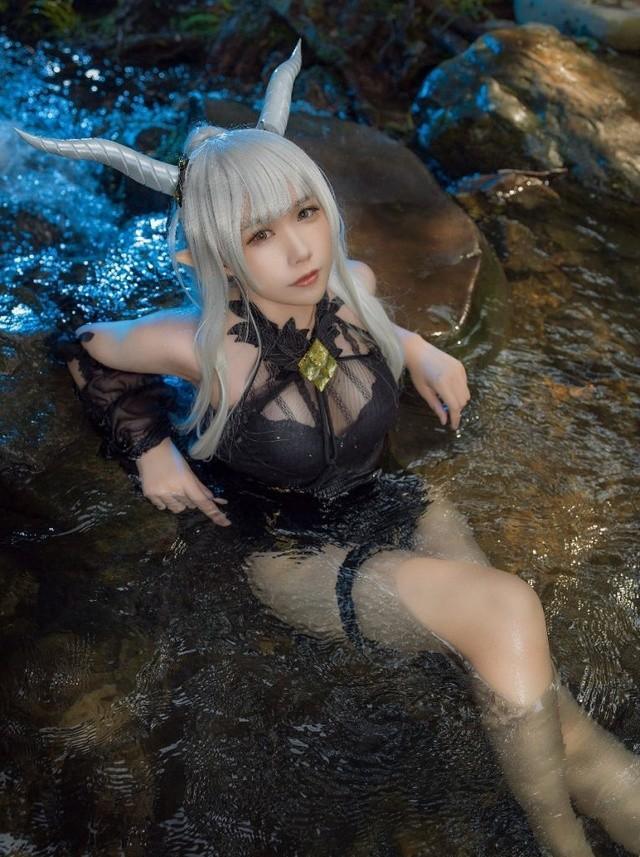 麻花酱 – NO.91 闪灵泳装 [20P-255MB]-1